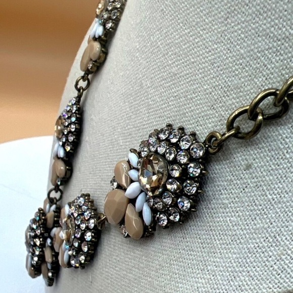Vintage-Inspired Floral Statement Necklace With Crystal & Resin Accents.  N2 - Picture 5 of 12